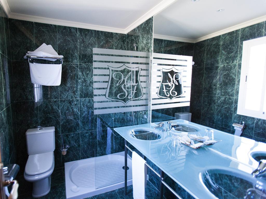 Hostal San Francisco Granja de Torrehermosa Стая снимка
