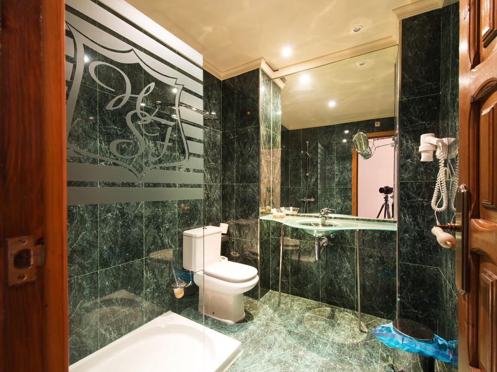 Hostal San Francisco Granja de Torrehermosa Стая снимка